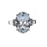 18CT WHITE GOLD AQUAMARINE AND DIAMOND RING