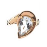 9CT GOLD RING SET WITH PALE BLUE STONE