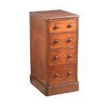 VICTORIAN MAHOGANY CHEST OF DRAWERS