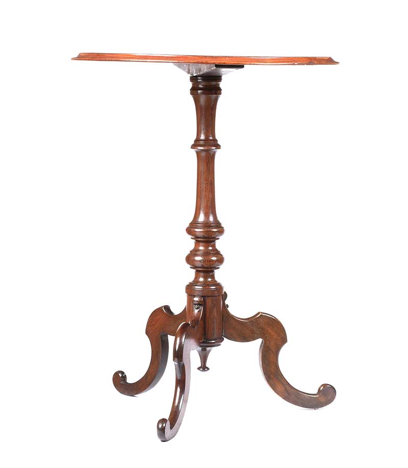 VICTORIAN WALNUT LAMP TABLE - Image 5 of 5