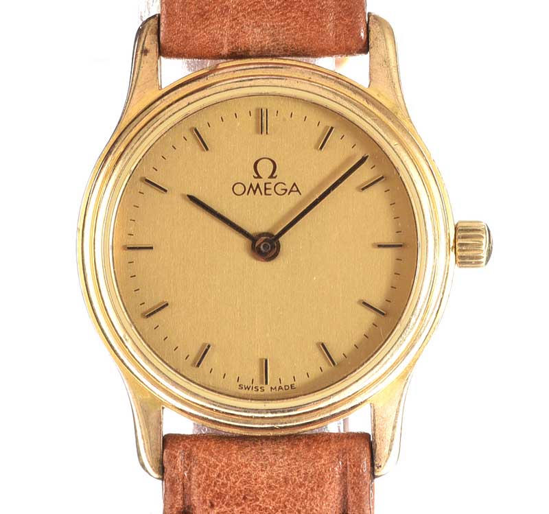 OMEGA 9CT GOLD WRIST WATCH - Image 2 of 2