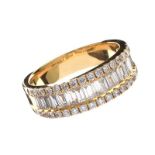 18CT GOLD DIAMOND RING