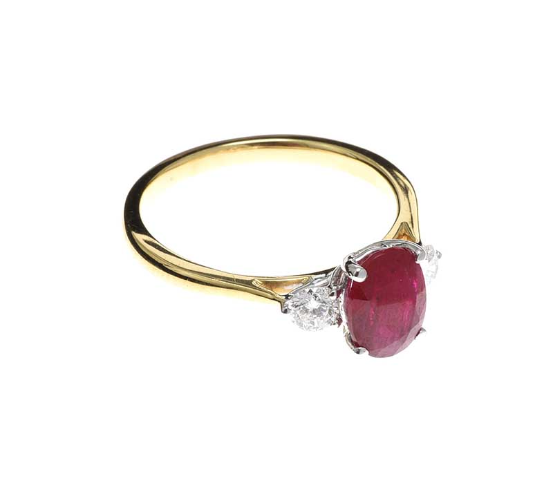 18CT GOLD RUBY AND DIAMOND RING - Image 2 of 3