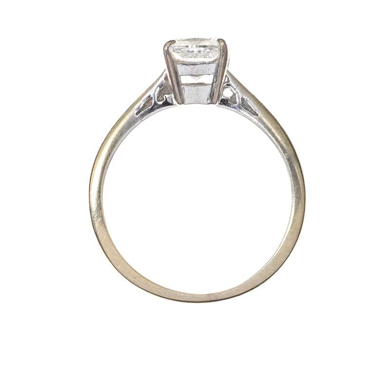 18CT WHITE GOLD SOLITAIRE DIAMOND RING - Image 3 of 3