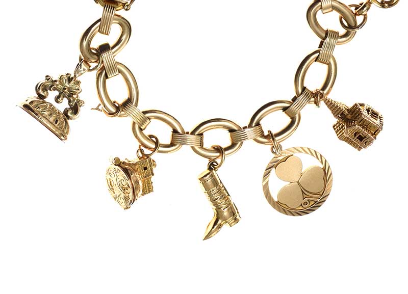 9CT GOLD CHARM BRACELET - Image 3 of 3