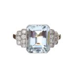 18CT GOLD AND PLATINUM AQUAMARINE AND DIAMOND RING