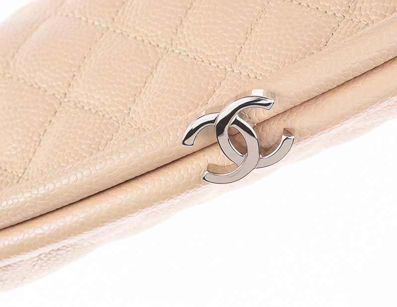 CHANEL 'MADEMOISELLE' CREAM LEATHER CLUTCH BAG - Image 2 of 5