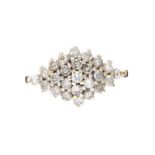 18CT GOLD CLUSTER DIAMOND RING