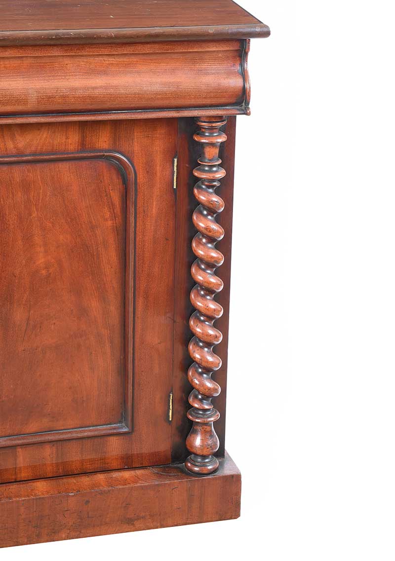 VICTORIAN MAHOGANY SIDE CABINET - Image 8 of 8