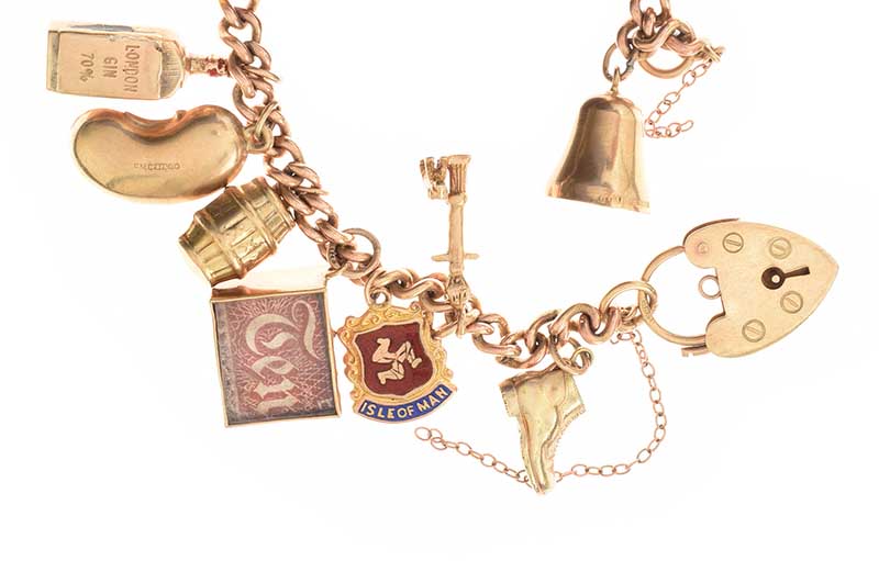 9CT GOLD CHARM BRACELET - Image 3 of 3