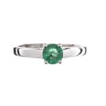 18CT WHITE GOLD EMERALD RING