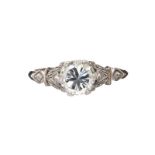 18CT WHITE GOLD DIAMOND RING