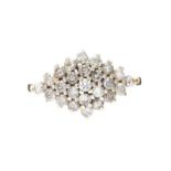 18CT GOLD CLUSTER DIAMOND RING