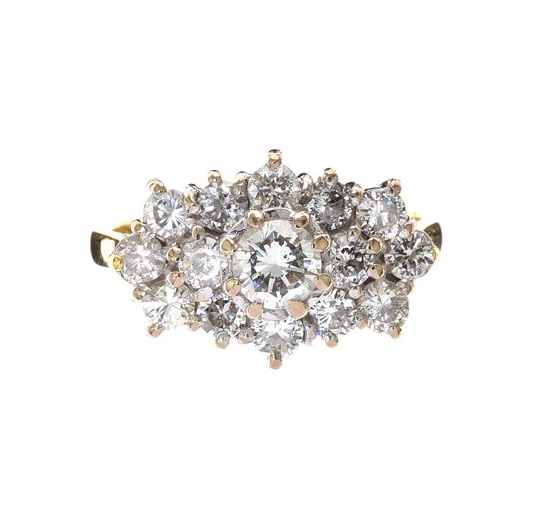 18CT GOLD DIAMOND CLUSTER RING