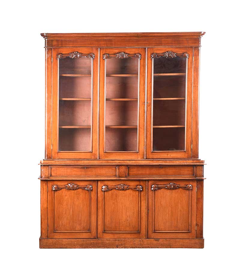 VICTORIAN MAHOGANY THREE DOOR BOOKCASE - Image 4 of 12