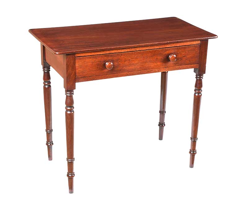 VICTORIAN MAHOGANY SIDE TABLE