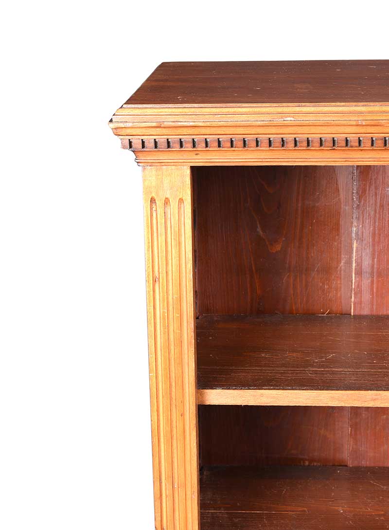 PAIR OF EDWARDIAN MAHOGANY OPEN BOOKCASES - Image 2 of 6