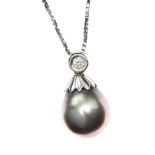 18CT GOLD TAHITIAN PEARL AND DIAMOND NECKLACE