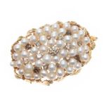14CT GOLD DIAMOND AND PEARL BROOCH