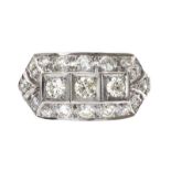 PLATINUM DIAMOND RING IN THE STYLE OF ART DECO