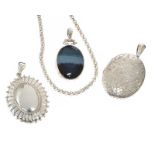 ASSORTMENT OF ANTIQUE AND MODERN STERLING SILVER JEWELLERY