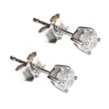 18CT WHITE GOLD DIAMOND STUD EARRINGS