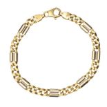 18CT GOLD FANCY-LINK BRACELET