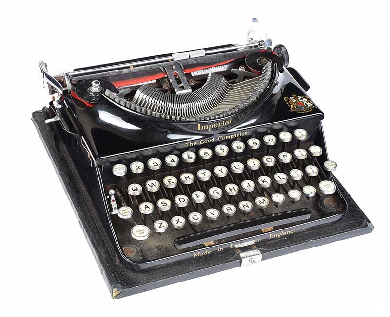 OLD IMPERIAL TYPE WRITER - Image 2 of 5