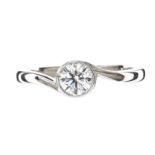 18CT WHITE GOLD DIAMOND RING