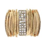COSTUME GOLD-TONE CRYSTAL-SET RING IN A RETRO STYLE