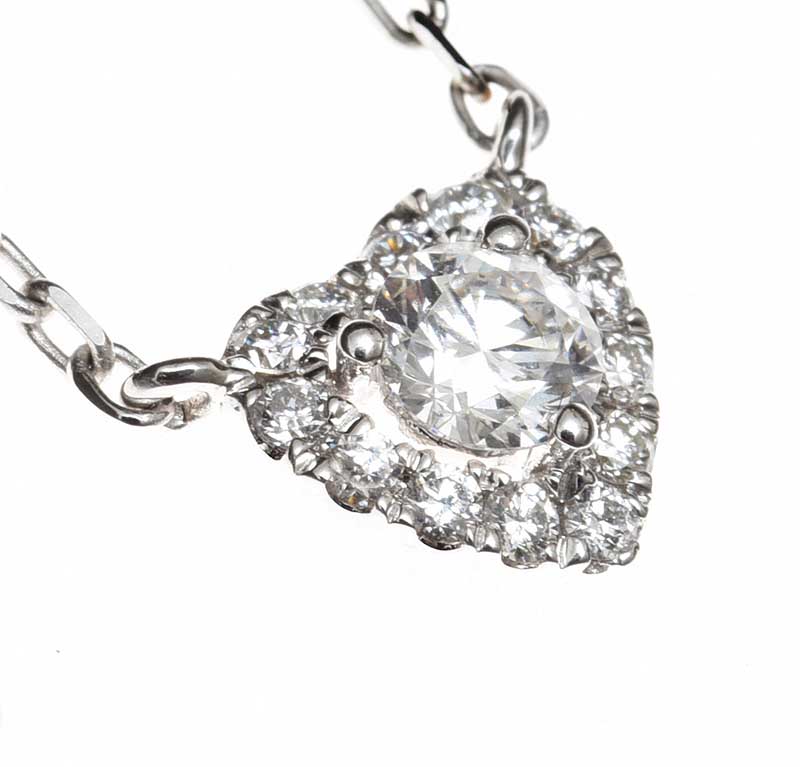 18CT WHITE GOLD DIAMOND NECKLACE - Image 2 of 2