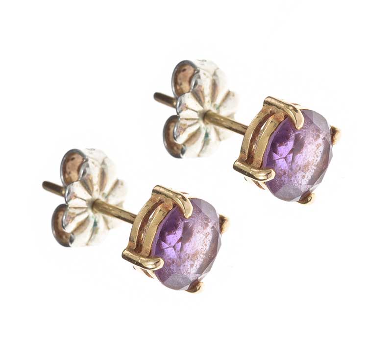 9CT GOLD STUD EARRINGS SET WITH AMETHYST - Image 2 of 3