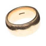 9CT GOLD RING