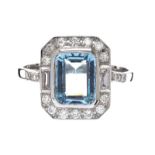 PLATINUM AQUAMARINE AND DIAMOND RING IN THE STYLE OF ART DECO