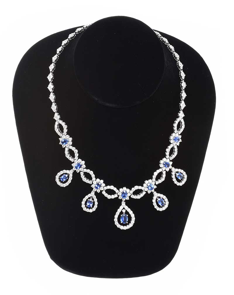 18CT WHITE GOLD CEYLON SAPPHIRE AND DIAMOND NECKLACE - Image 5 of 6