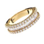 18CT GOLD DIAMOND RING