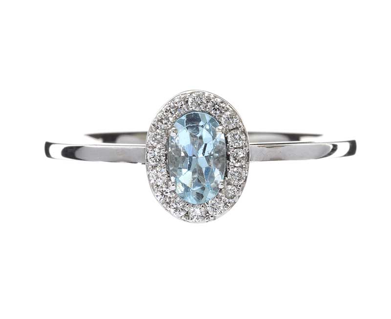 18CT WHITE GOLD AQUAMARINE AND DIAMOND RING