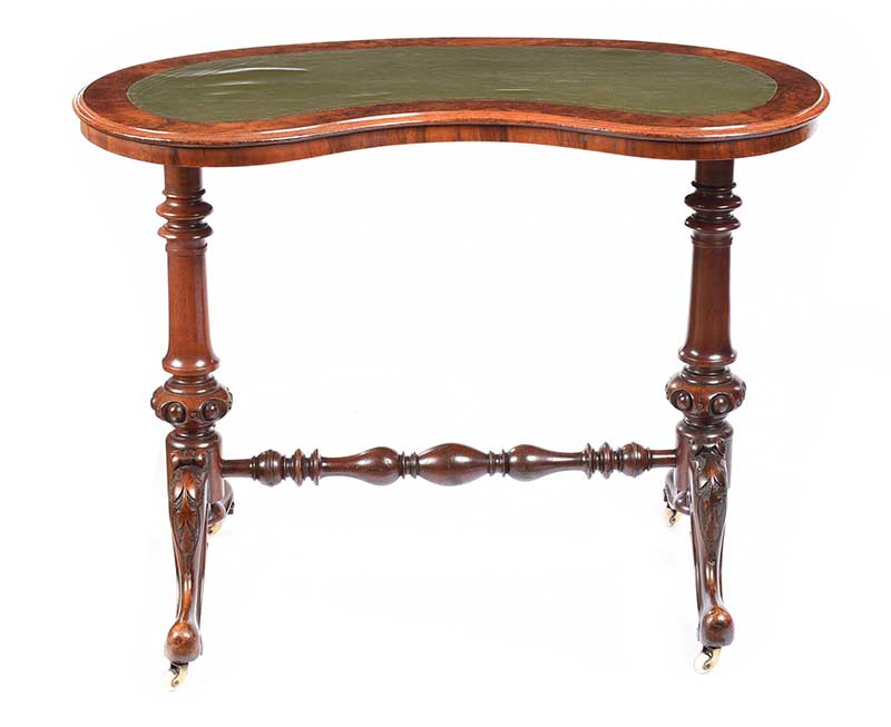 VICTORIAN KIDNEY SHAPED WALNUT WRITING TABLE - Image 4 of 6