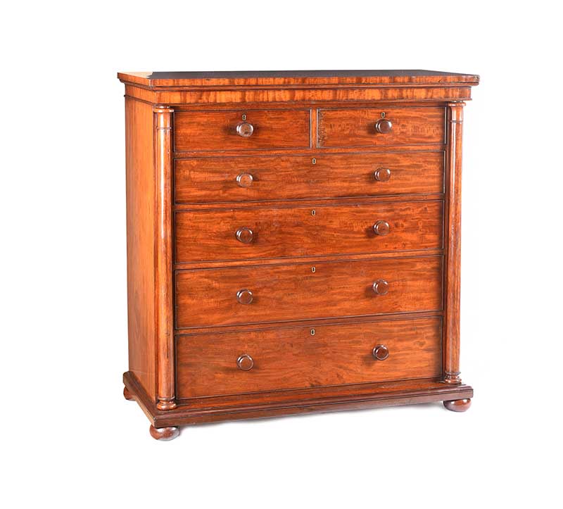 WILLIAM IV MAHOGANY CHEST OF DRAWERS