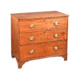 GEORGIAN MAHOGANY CHEST OF DRAWERS