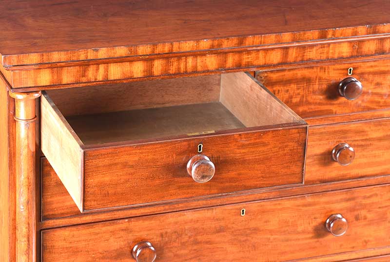 WILLIAM IV MAHOGANY CHEST OF DRAWERS - Image 4 of 6