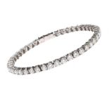 18CT WHITE GOLD DIAMOND TENNIS BRACELET