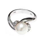 18CT WHITE GOLD PEARL AND DIAMOND RING