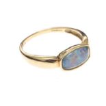 9CT GOLD OPAL RING