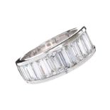 18CT WHITE GOLD DIAMOND RING