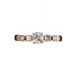 18CT GOLD DIAMOND RING