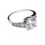 9CT WHITE GOLD CUBIC ZIRCONIA