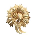 VINTAGE TRIFARI GOLD-TONE BROOCH