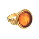 14CT GOLD CARNELIAN SEAL RING