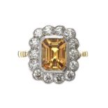 18CT GOLD YELLOW SAPPHIRE DIAMOND RING